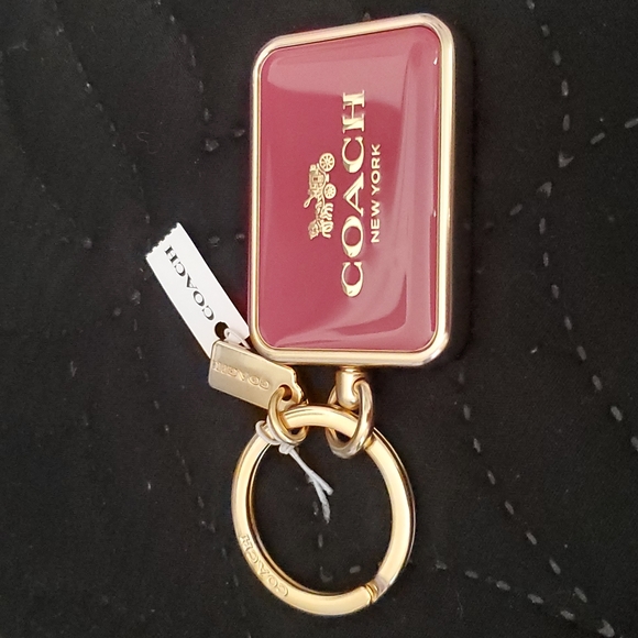 **NWT COACH KEYCHAIN - Picture 2 of 8